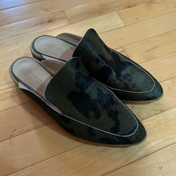 Very Volatile Atwood Camo Calf Hair Mules, 10 - Picture 3 of 8